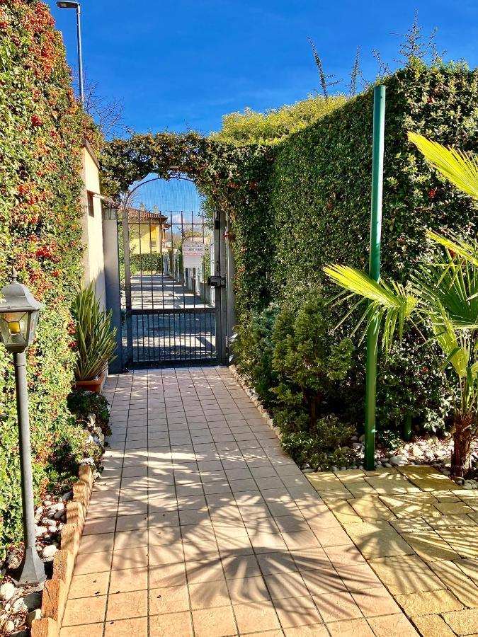 B&B Desenzano Paradise Desenzano del Garda Exterior photo